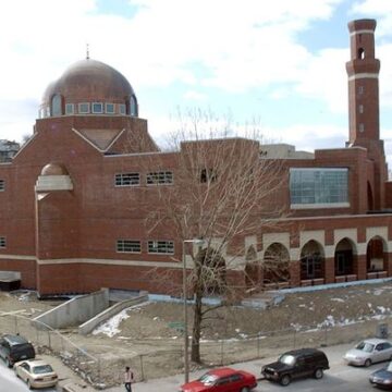 masjidbost Boston mosque cancels Friday prayer, condemns terrorism
