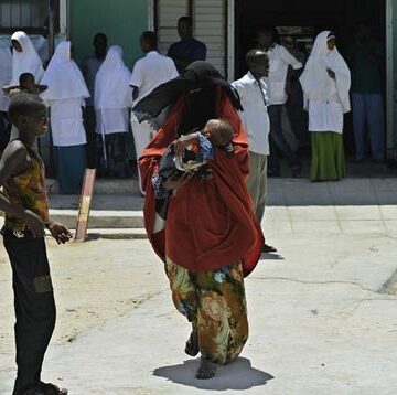 doctors From bullets to babies, Somalia’s war surgeons learn the skills of peace