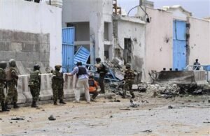 Security agents arrive to secure the UN compound following a suicide bomb attack in the capital Mogadishu