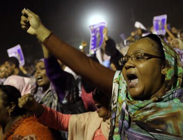 Sudan protesters call for president Omar al-Bashir to step down