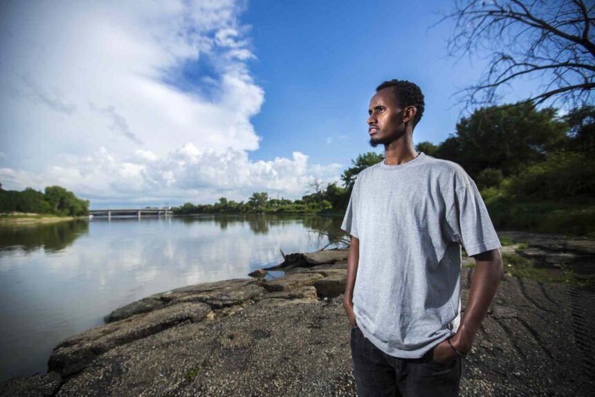 Two Somalian refugees reach Winnipeg after swimming down the Red