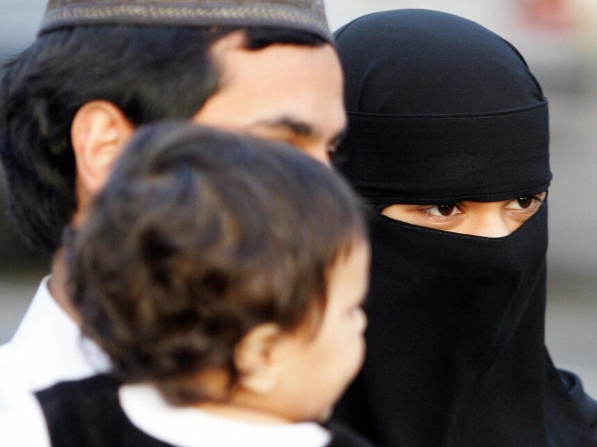 Muslim-family Would Muslims get better jobs if bosses didn’t know they were Muslim?