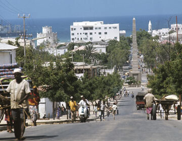 Madaxweynihii Hore Sheekh Shariif Sheekh Axmed oo Oggolaaday Dadaallada Xalraadinta Xiisadda Muqdisho