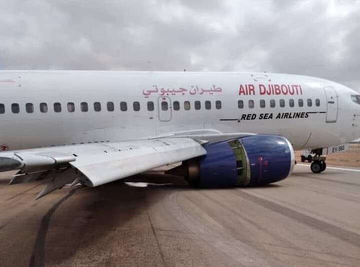 Air Djibouti 737 500 Suffers Landing Accident At Somali