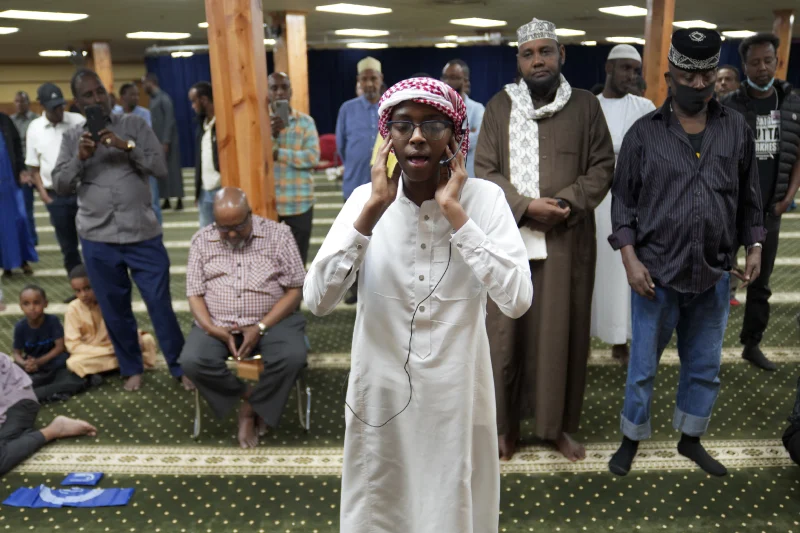 Muslim Call To Prayer Comes To Minneapolis Soundscape Wardheernews