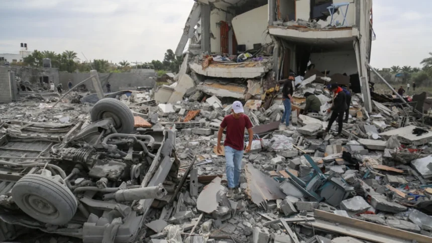 ‘Bloody’ Ramadan Friday as Gaza strike kills 36 relatives