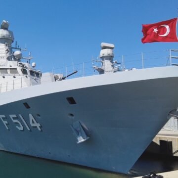 Turkish warship docks in Mogadishu under Somalia defense deal