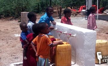 Puntland-Khay-door IDP camp near Baadweyn IDPs in Mudug cheated out of free water supply