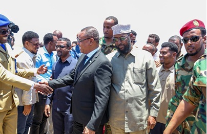 Eexaysi Qaraabo Maalintii Koowaad-ba: Hoggaanka KMG ee Koonfur Galbeed oo Ku Bilaabmay Magacaabis Qoys