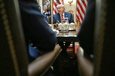 Trump- Cabinet meeting Trump again disparages Somali immigrants: ‘They’re all crooks’