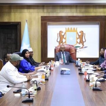 Speaker Jama Wins Praise for Reuniting Somalia’s Divided Parliament