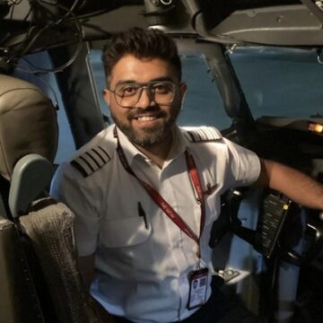 fly dubai- Indian pilot Smit An Indian airline captain is hailed as a hero after a cockpit attack on a FlyDubai flight